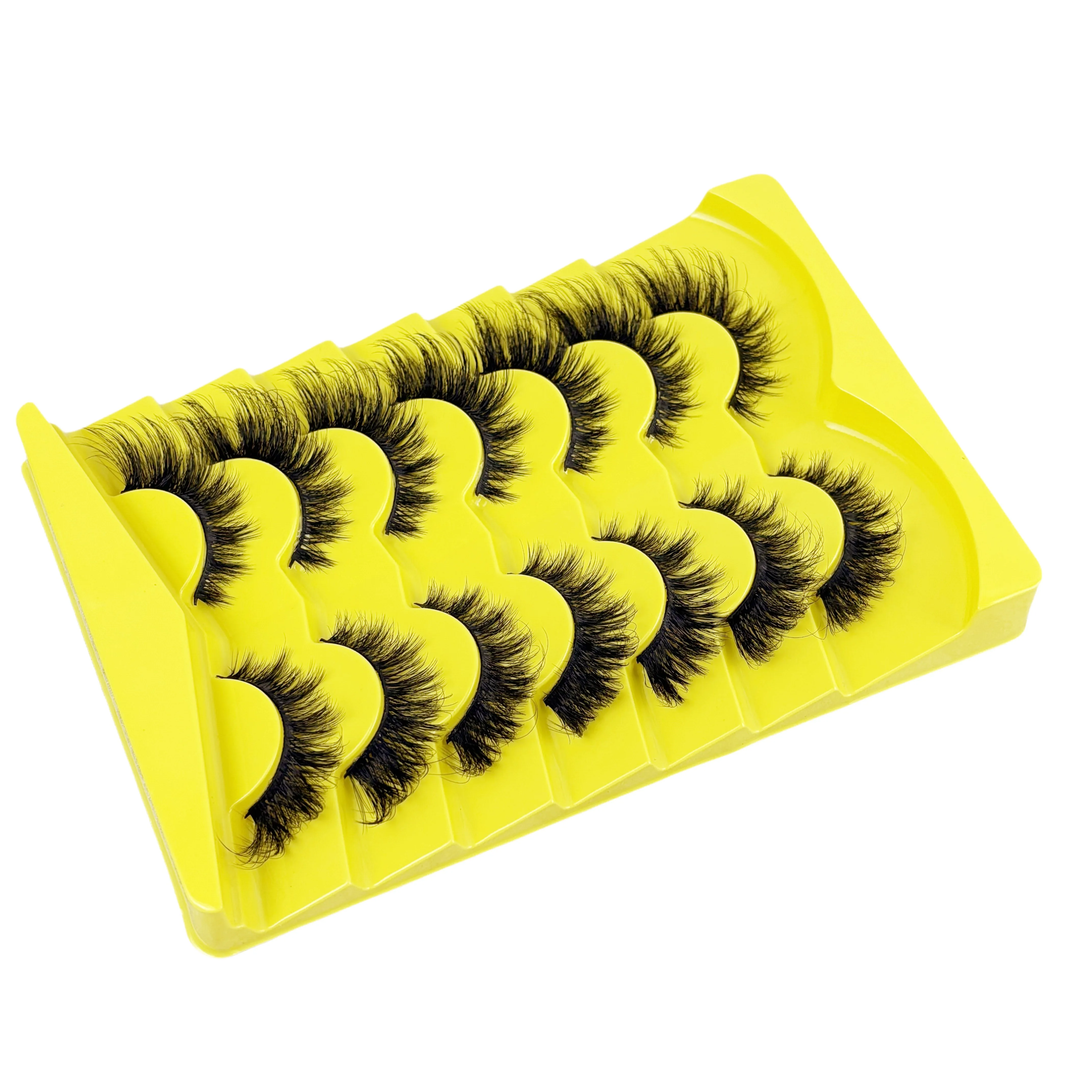 7 pairs of cat-eye eyelashes, elongated outer corners of the eyes, naturally slender and curly false eyelashes, reusable