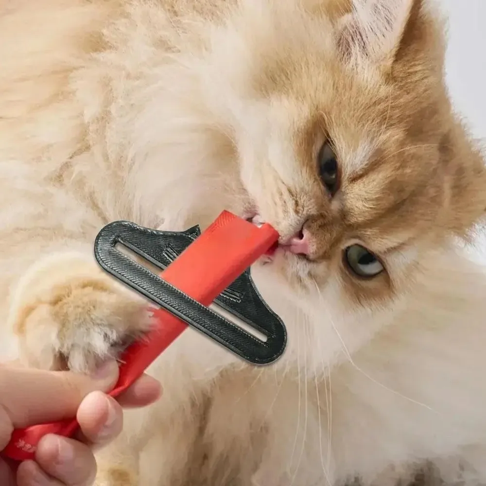 Cat Shape Cat Treat Squeezer Reusable Adjustable Cat Food Pouch Squeezer Squeezing Tools Waterproof Cat Treat Feeder Spoon