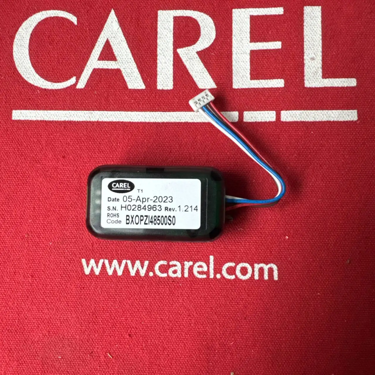 

Коммуникационная карта CAREL BXOPZI48500S0 BXOPZ148500S0 Новый оригинал