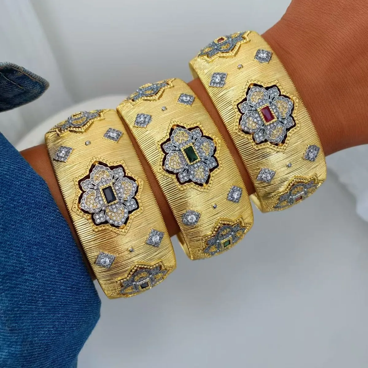 Vintage Craft Brushed Texture Two-tone Electroplated Inlaid Colorful Zircon Bracelet Ring Set