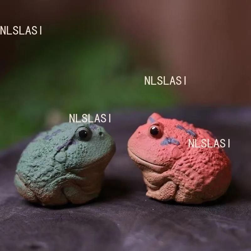 Little Golden Toad Tea Pet Playing with Chinese Purple Clay Tea Yixing Can Raise Tea Pets for Household Use Desktop Ornament