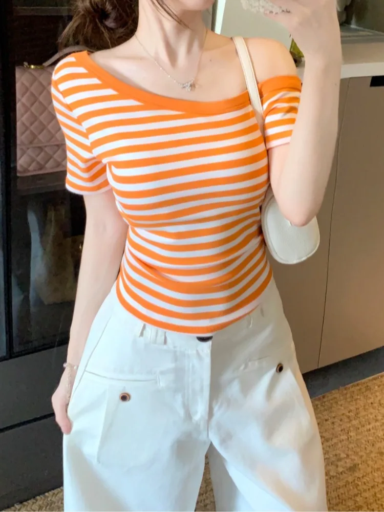 

Slim Fit Stripe Base Shirt Shoulder Bared Side Collar Color Block Short T Shirt Fashionable Top for Young Women Summer New Style