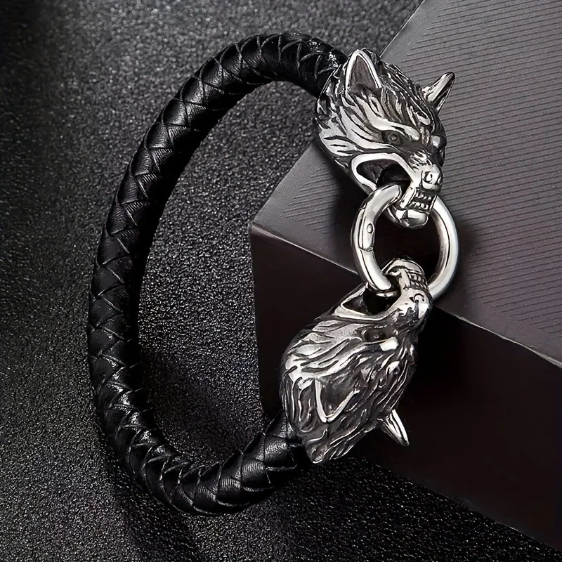 New Viking Wolf Head Handmade Leather Bracelet For Men, Creative And Stylish Personalized Hand Chain Accessory For Men