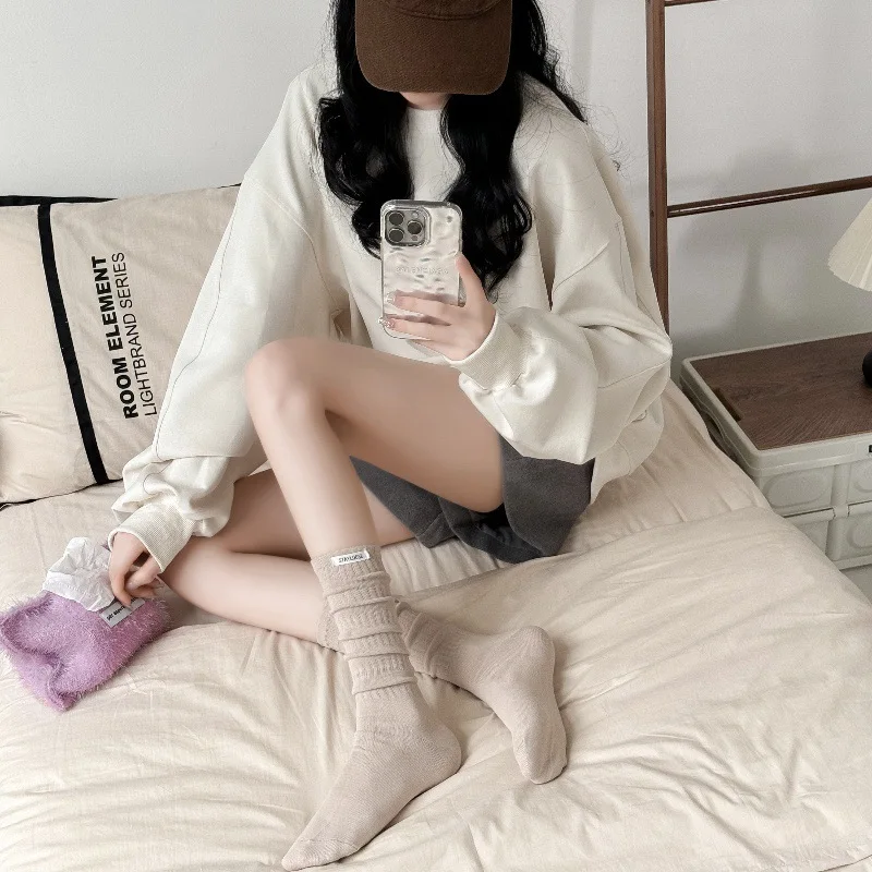 1 Pairs Fashion Cool Lolita Woman Cute Warm Socks Set Female Lady Autumn Winter Knitted Long Black White Socks For Women
