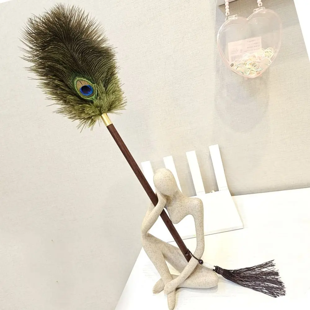 

Soft Peacock Ostrich Feathers Duster Anti-static Long Handle Feather Cleaning Brush Exquisite Retro Fur Cleaning Tools