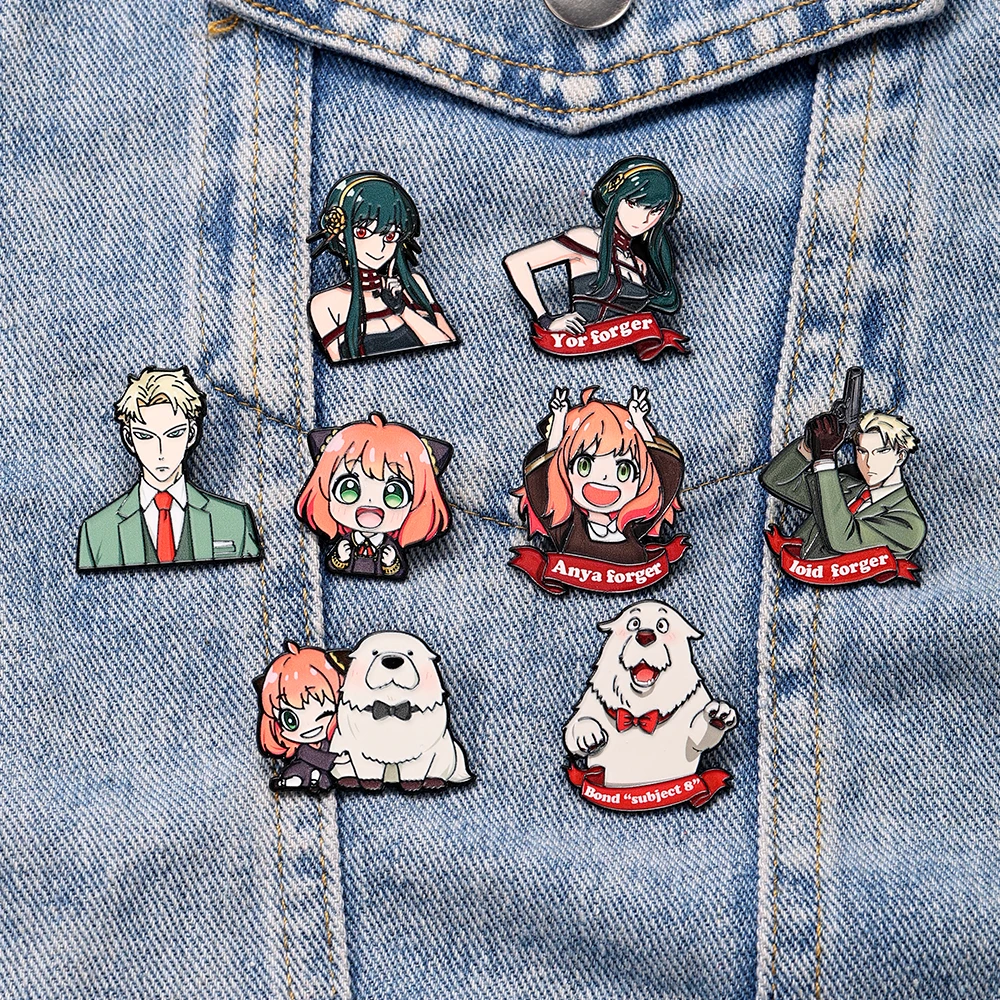 4/8 pièces Broches en émail de dessin animé Spy Family, badges mignons pour garçons et filles, pour sacs à dos, vêtements, accessoires et cadeaux