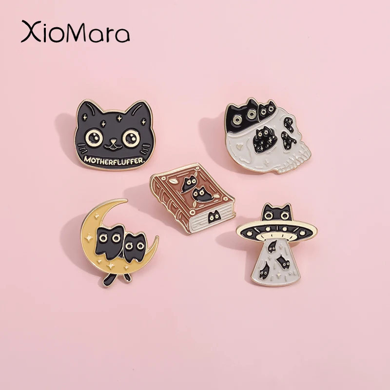 Mother fluffer Katzen Emaille Pin benutzer definierte das Firmament Mondbuch Katze Alien Brosche Revers Abzeichen Cartoon Schmuck Geschenk für Kinder Freunde