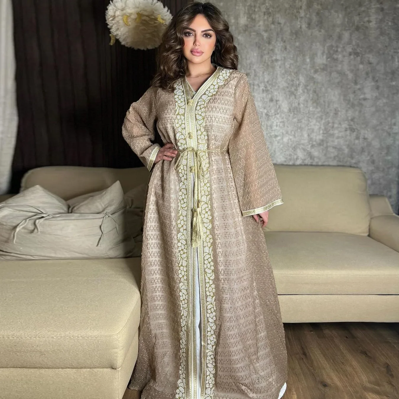 

Eid 2pcs Set Long Robe Embroidery Flowers Dress with Belt Muslim Women Sequins Beads Jalabiya Sleeveless Underskirt Abaya Kaftan