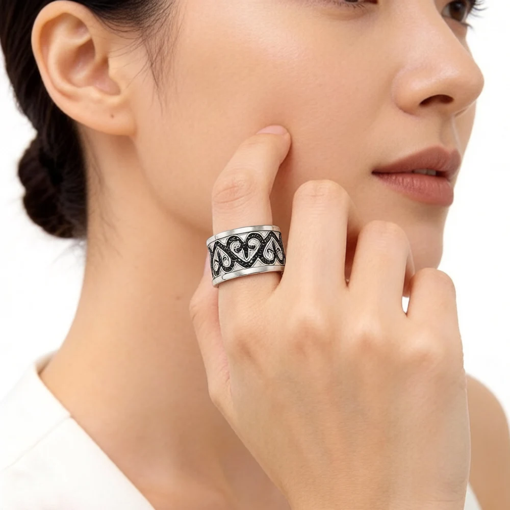 Black Hearts Ornaments Band Ring,Europe Vintage Fine Jewerly For Women Spring New Gift In 925 Sterling Silver