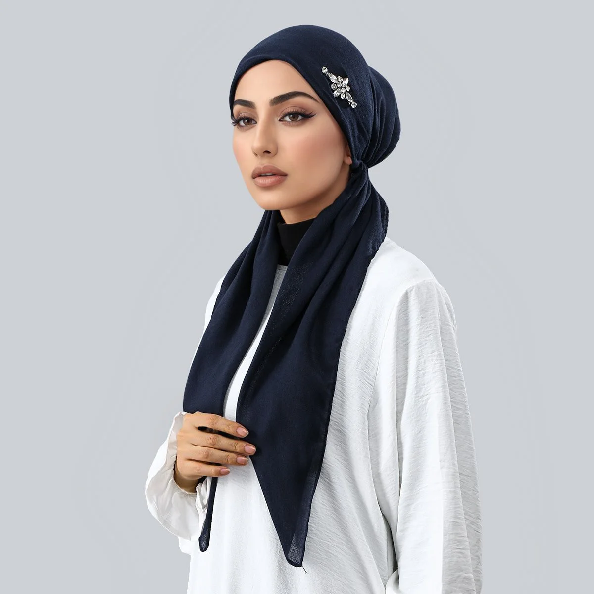 Muslim Cotton linen Hijab Fashion Hot Stamping Rhinestone Cotton and Linen Headscarf hat   Soft and Skin-friendly Head Wraps
