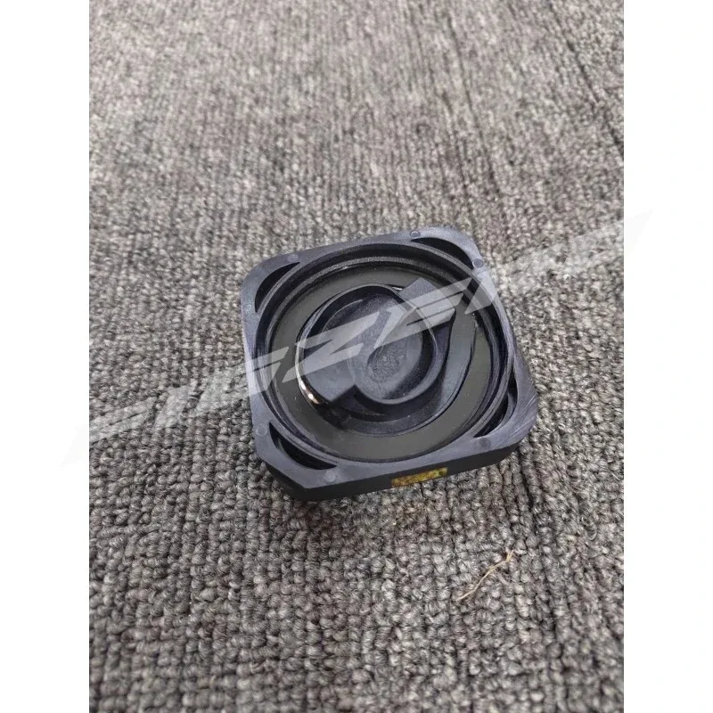 

China Brand New Genuine Figzero Oil Filler Caps for BMW 3 7 Series E39 E87 E46 E90 E60 E65 E66 E83 318I 320I 730