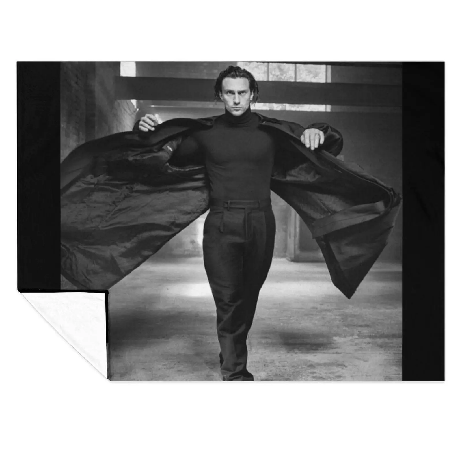 

B&W 2 AARON T.J. Throw Blanket For Decorative Sofa Moving Furrys Blankets