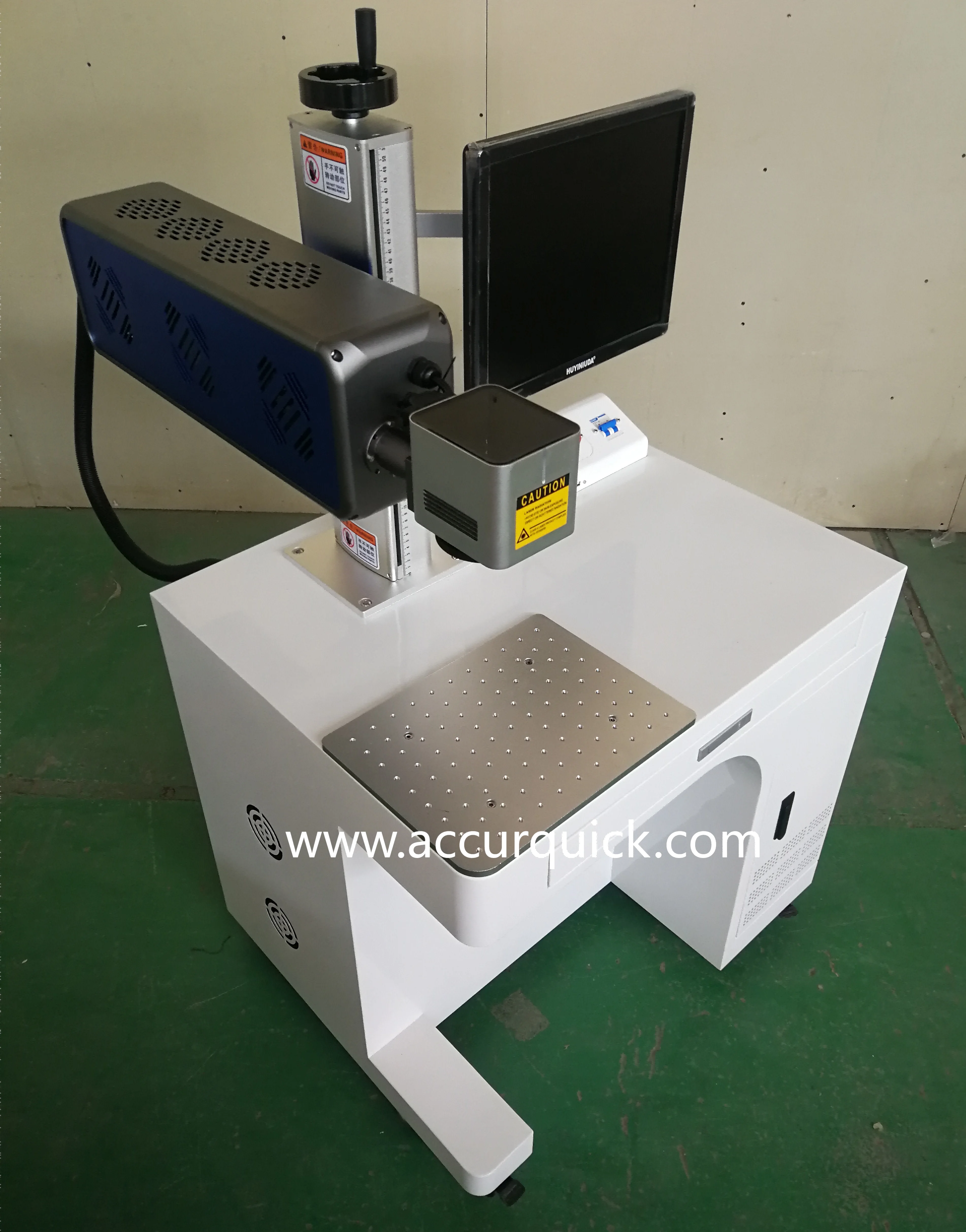 Fabriekslevering AQ30C AcuurQuick CNC-lasermarkeermachine op leer, rubber, kunststof