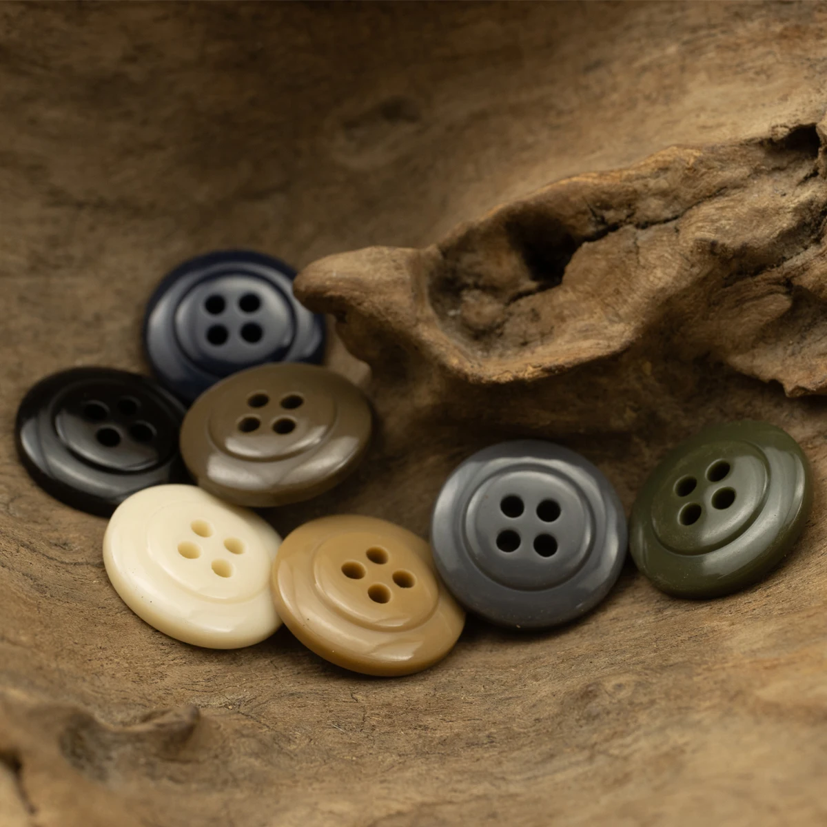 10pcs Casual Beige Button For Clothing DIY Craft Supplies Sewing Accessories Handmade Sweater Womens Dress Knitting 4Hole Button