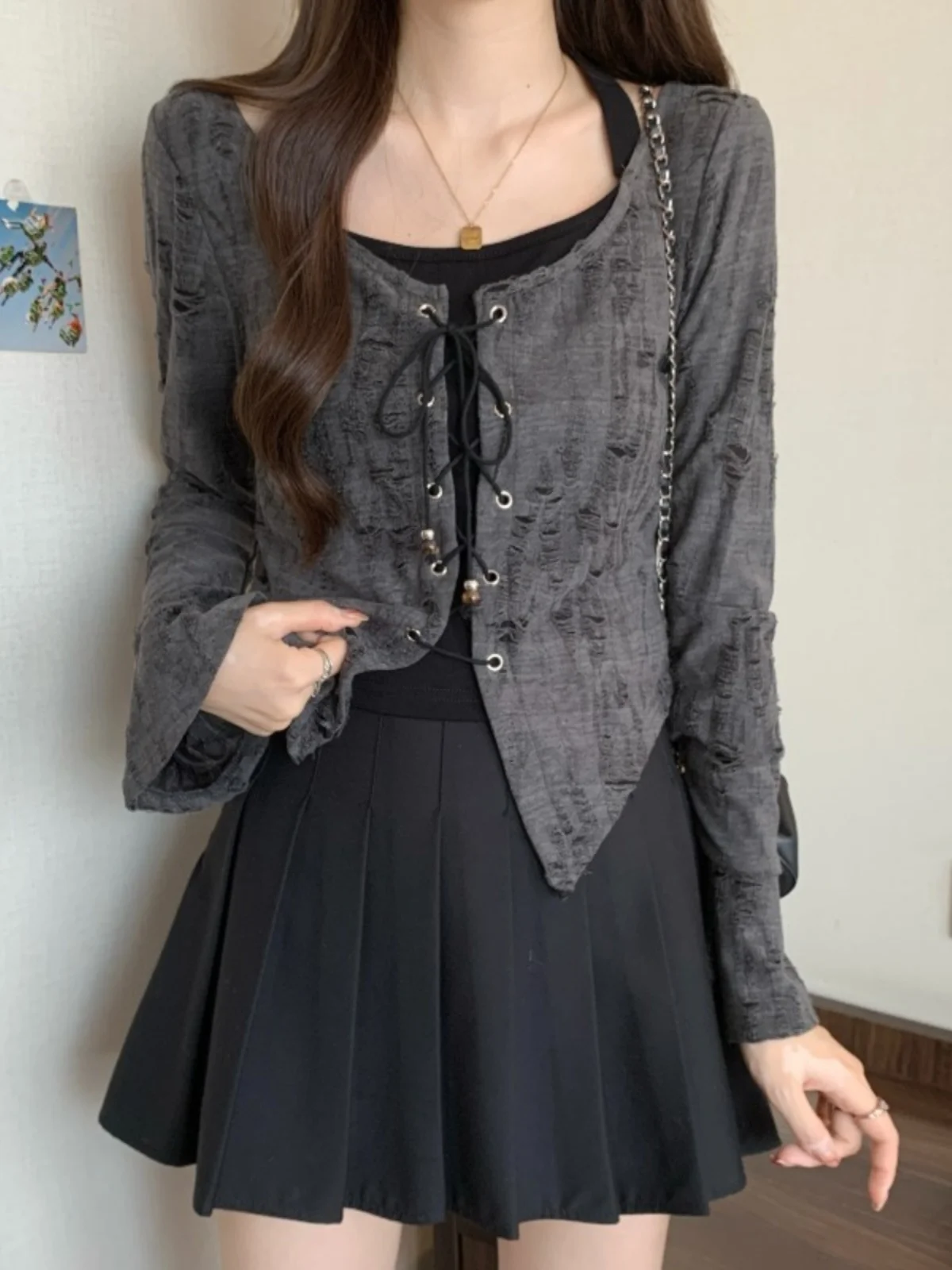 Sweet And Spicy Street Chic Long Sleeve Neck Hanging T-Shirt Women's Base Layer Shirt with Bell Sleeves for plus Size