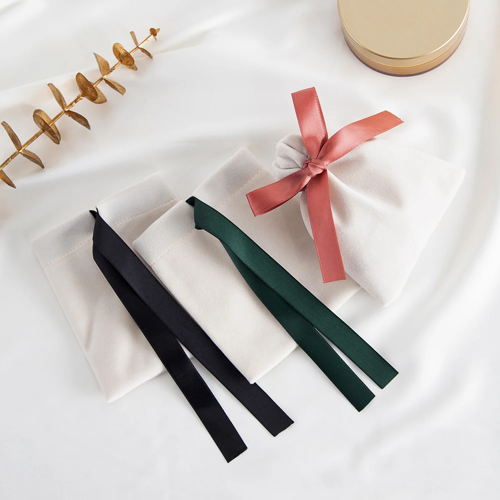 5 Stück beige Samtbeutel Schmuck Wildleder Geschenk 7x9cm 10x12cm 12x15cm 15x20cm Verpackung Hochzeit Gefälligkeiten Süßigkeiten Ohrringe Armband Beutel – Detail 7