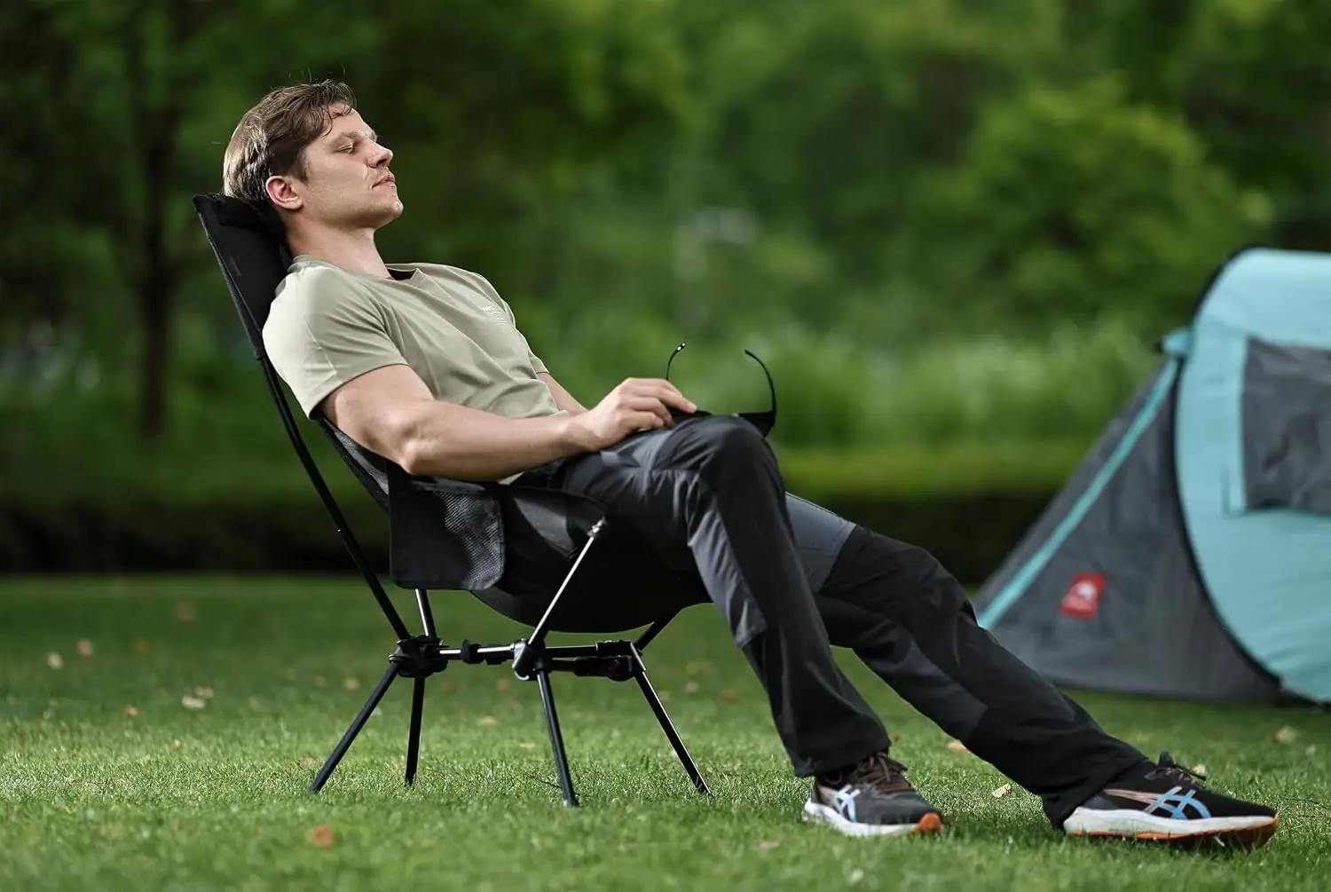 lightweight-folding-high-back-camping-chair-with-head-support-stable-portable-compact-for-outdoor-camp-travel-beachpicnic