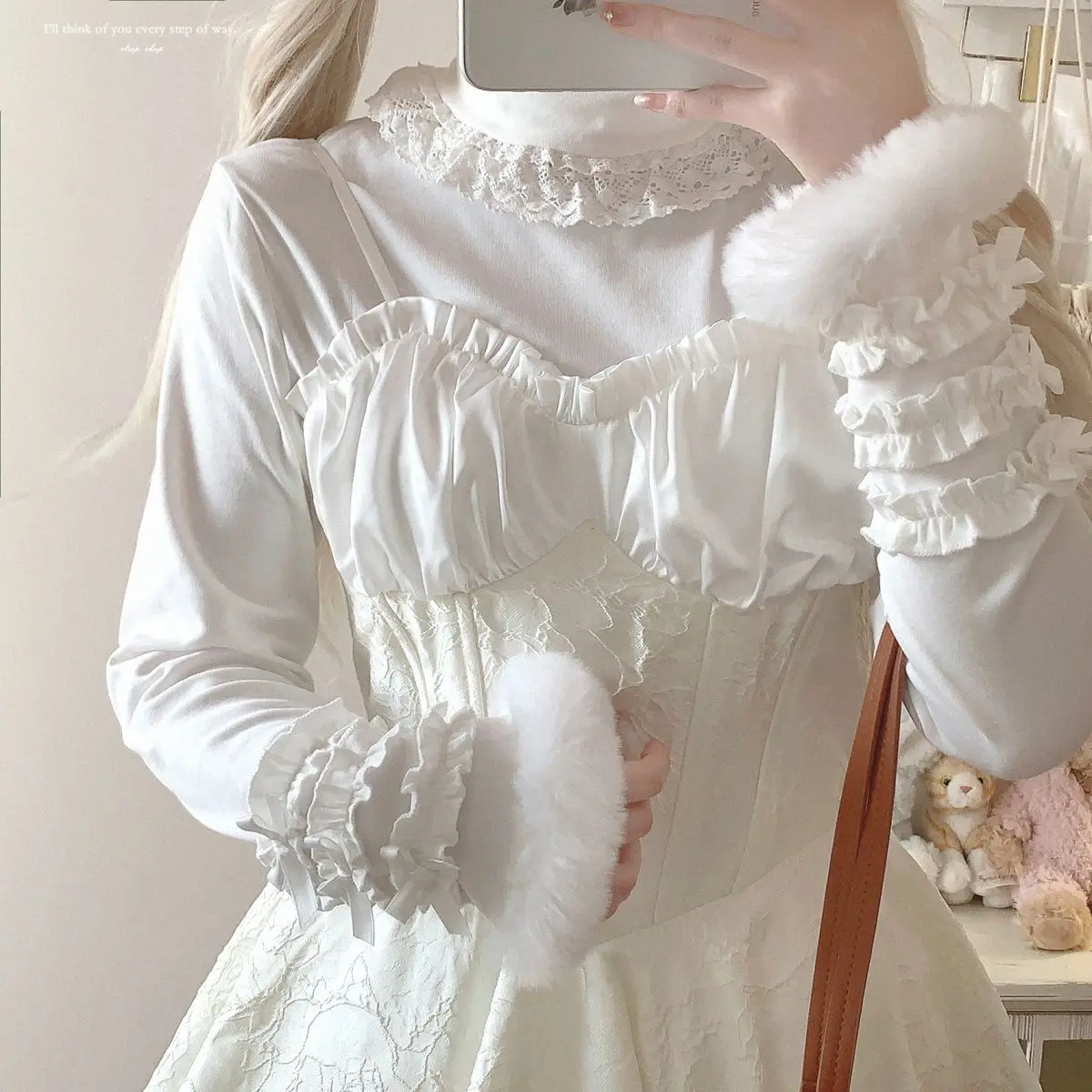 

Cioalfell Plush Elastic High Neck Cute Bow Long Sleeved Base Layer Women's Autumn and Winter New Look Slimming Versatile Top