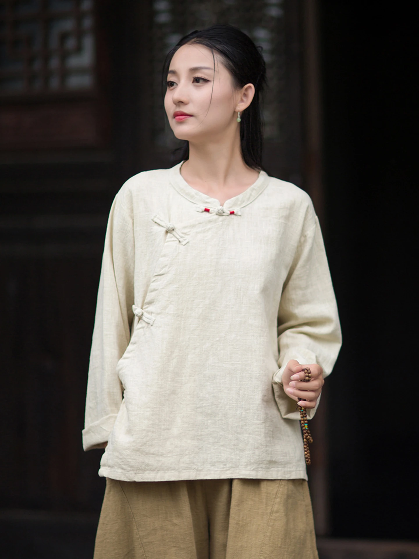 Artistic Vintage Women's Shirt New Chinese Style Loose Fit Long Sleeve Cotton Linen Young Fashion Button up Stand Collar Top