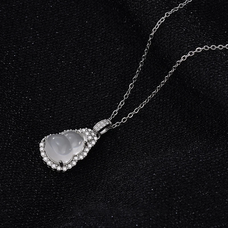 Natural chalcedony Gourd Necklace New in Light Luxury High Grade Translucent Exquisite Pendant Clavicle Chain Wedding Jewelry