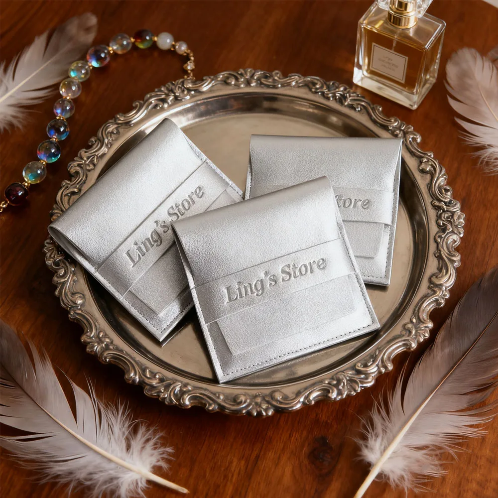 

50/100Pcs Personalized Logo 8x8cm Jewelry Strip Leather Bag Silver Envelope Wedding Gift Boutique Packaging Ring Earrings Pouch