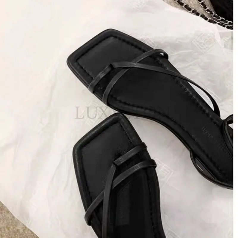 Roman Sandals Summer New Women Shoes Flip Flop Thick Sole Square Toe Open Toe Women Cross Blue Girls Flat Bottom