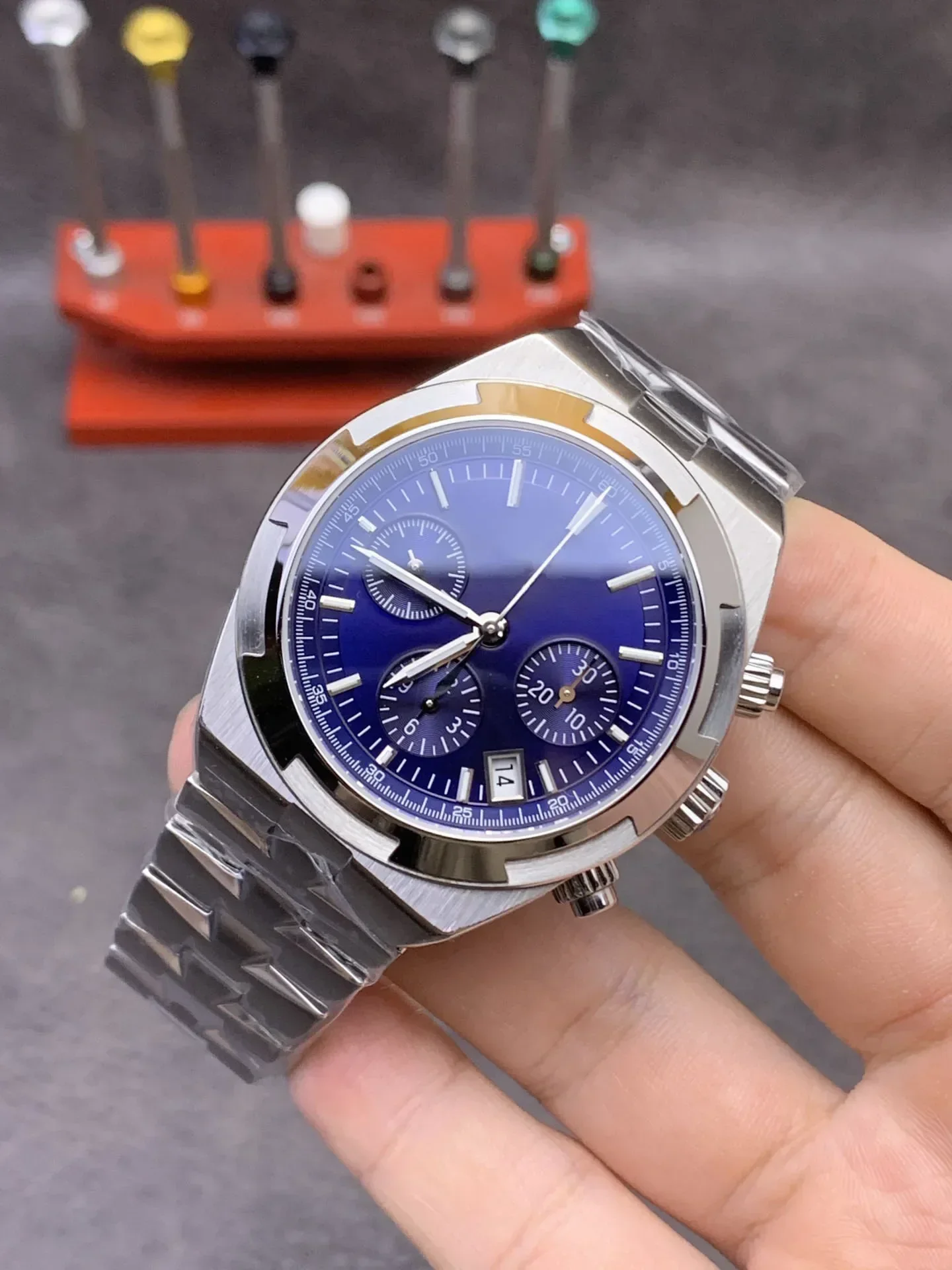 Guangzhou Overseas-OeinBlue face 5500V/110A-B148 with Chronograph function and rubber leather strap top quality watches