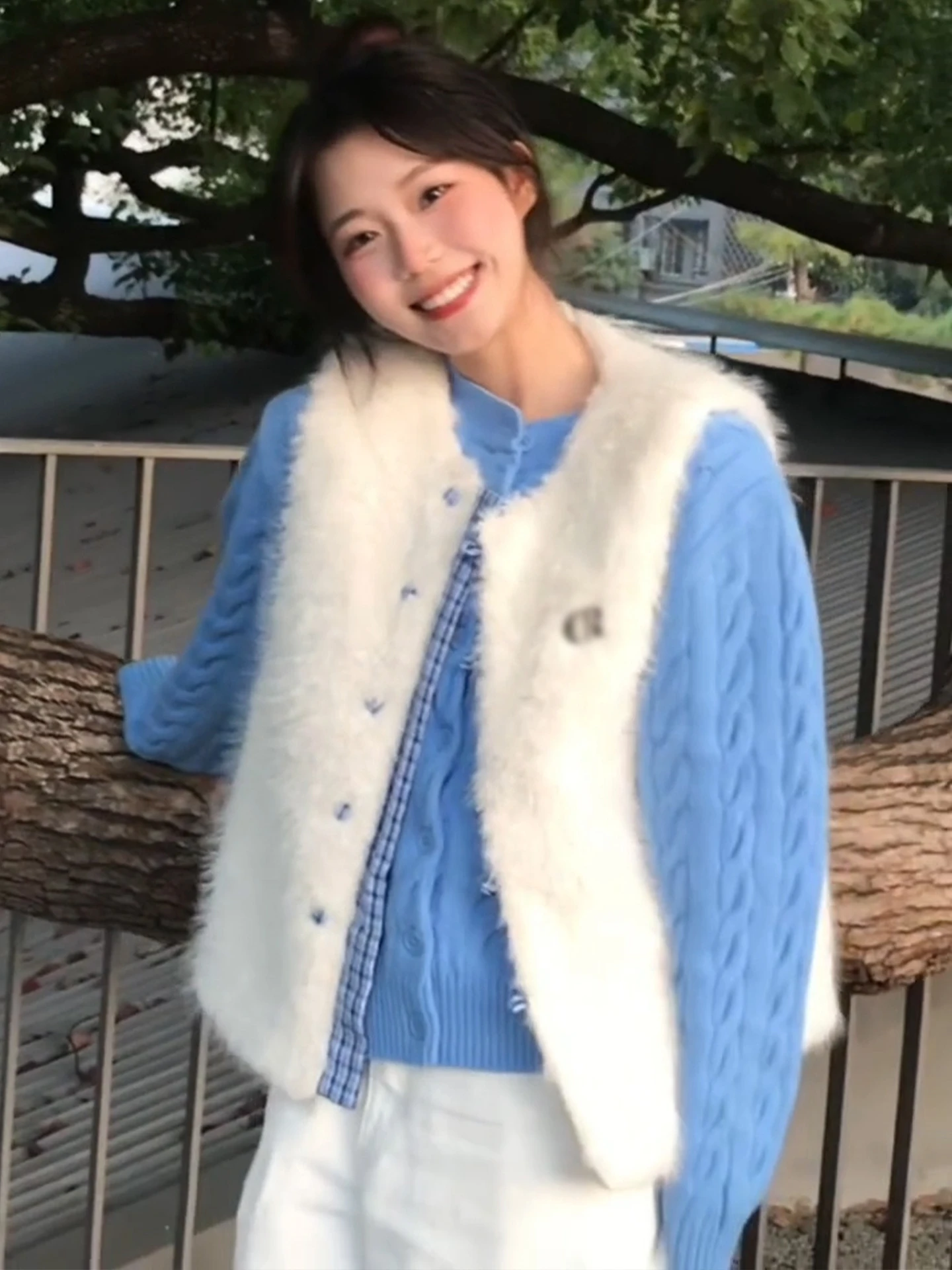 Coreano Sle Gilet di pelliccia di agnello bianco Capispalla da donna Autunno Inverno Nuovo arrivo Abiti invernali carini Set a due pezzi Dolce Sle