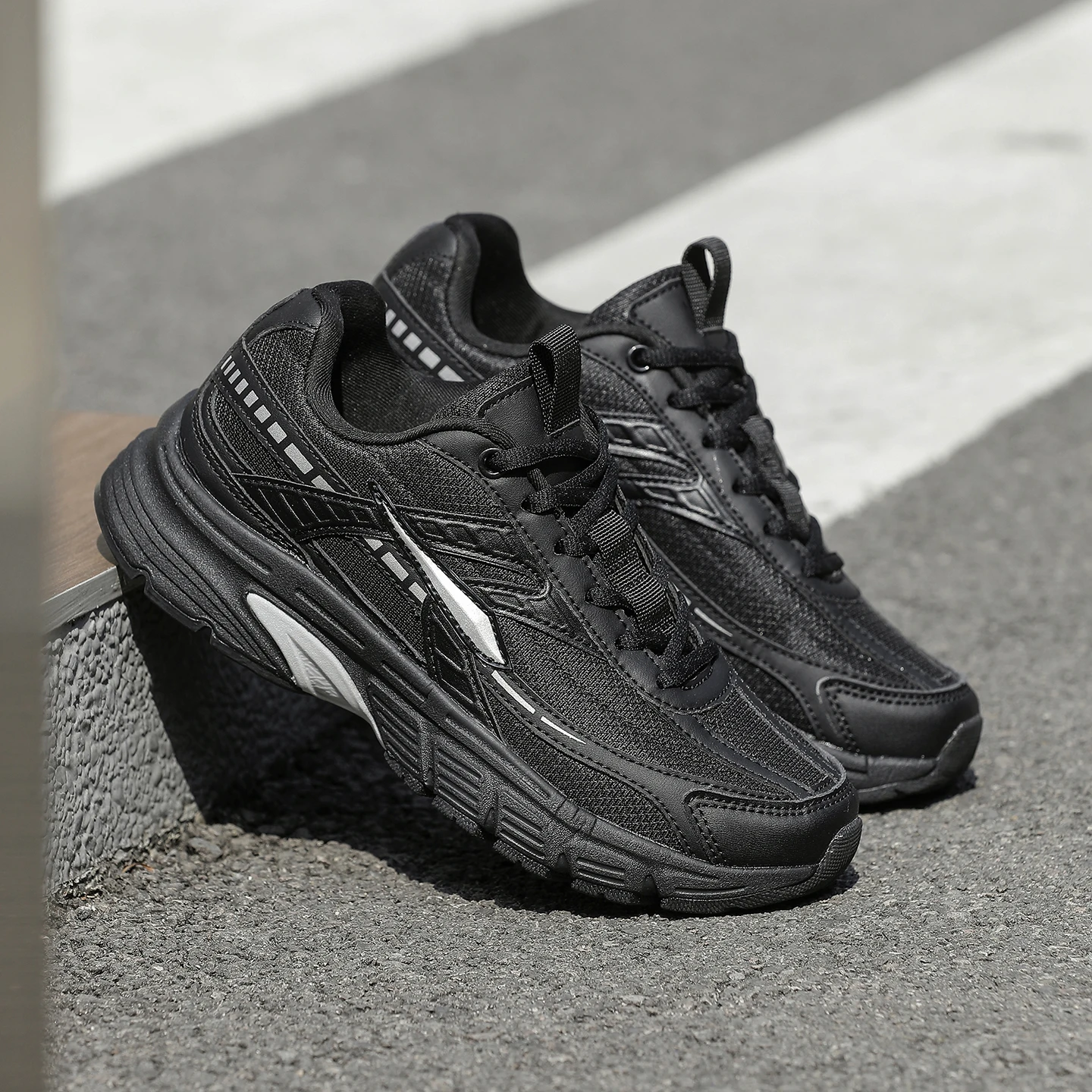 

Shoes men Sneakers Male casual Mens Shoes tenis Luxury shoes Trainer Race Breathable Shoes fashion loafers running Shoes for men