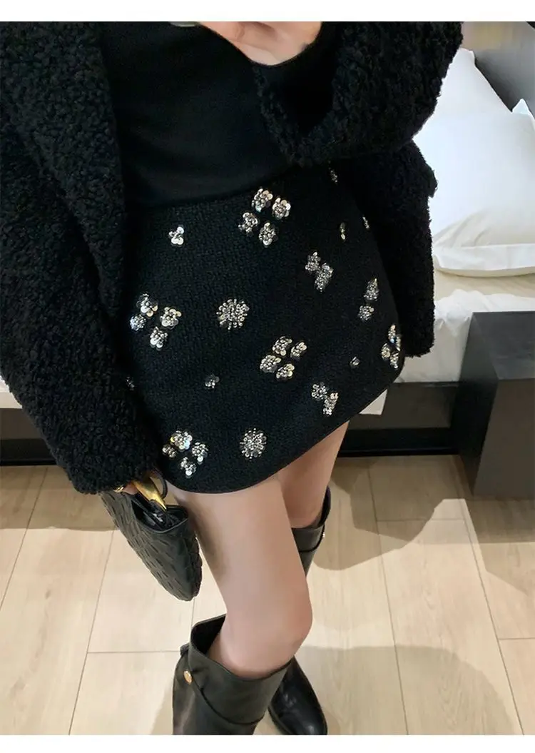 Korean Style Sequined Beaded Mini Skirt Women Elegant Faux Woolen Sexy Bodycon Skirt Fashion Chic Fall Winter Commuter Skirt