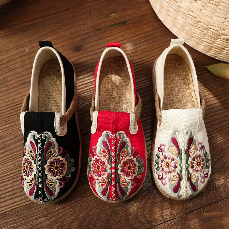 Zapatillas Ethnic Casual Shoe 2023 Autumn New Breathable Embroidered Shoe Round Toe Sports Shoe Hanfu Shoe Women Shoe Flats Shoe