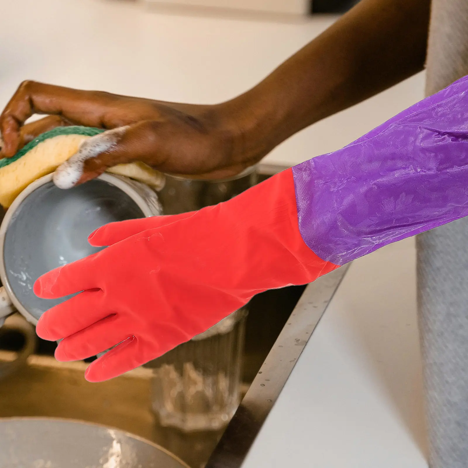 

1 Pair Water Resistant Aquarium Gloves Elbow Length Secure Fit for Fish Tank Coral Anemone Water Change Gloves