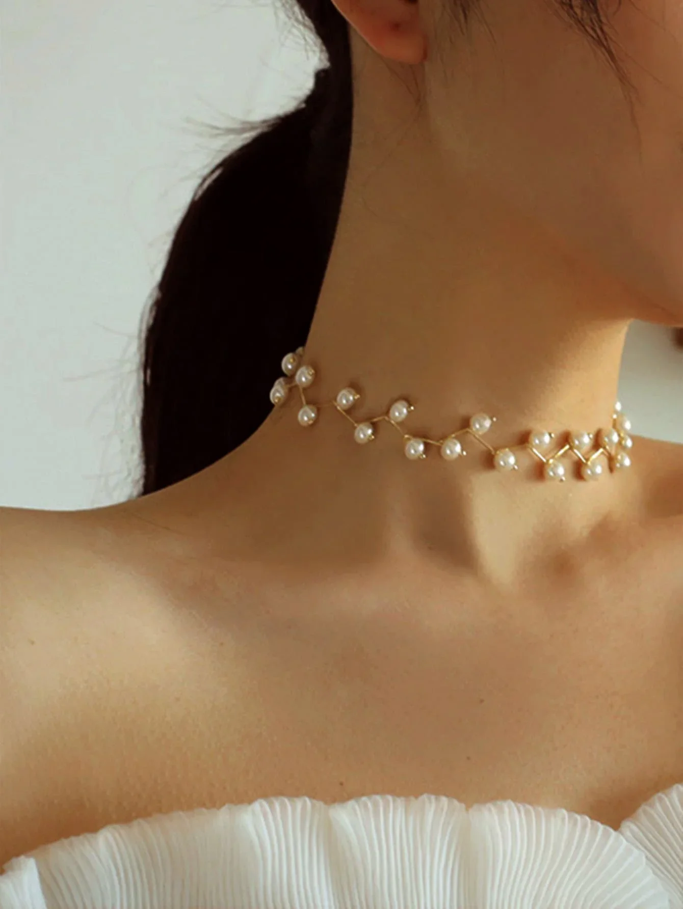 

Elegant Faux Pearl Vine Choker Necklace for Women