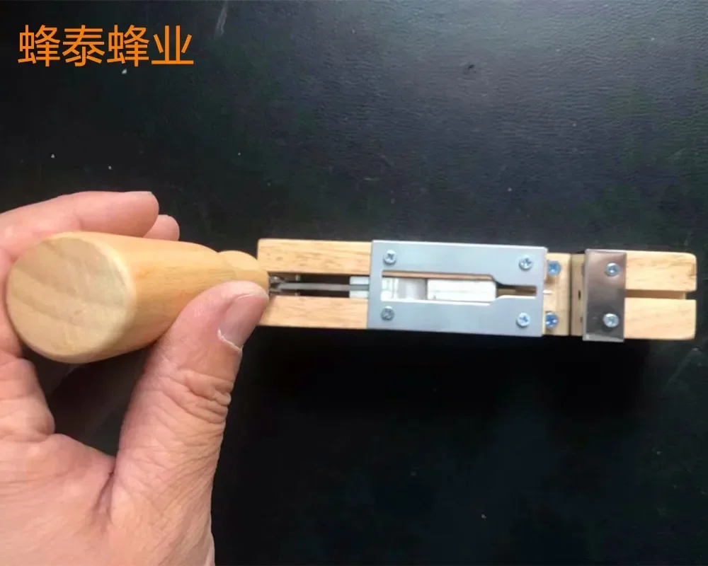 A Beekeeping Tools For Nesting Frames, Punching Machines, Punching Machines, Import Type