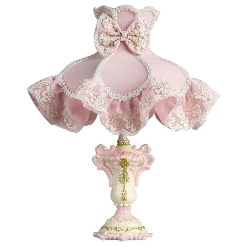 European Warm Cute Pink Table Lamp for Girls Bedroom Kids Room Princess Heart Bedside Lamp Home Room LED Novelty Lighting LED