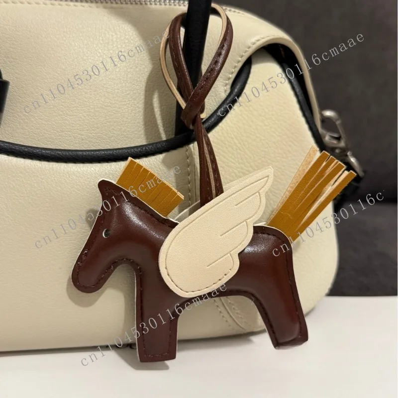 Internet celebrity pony pendant PU leather car keychain he is 4 little pegasus bag pendant bag pendant ultra light