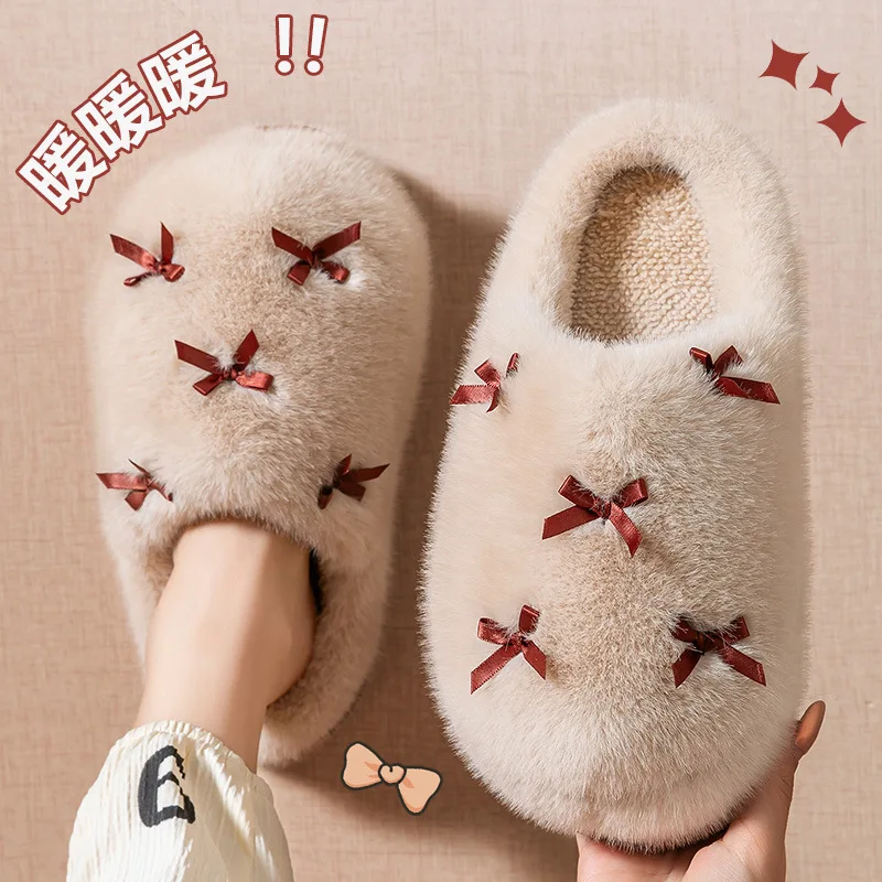 شبشب شتوي نسائي جديد من القطيفة لعام 2025 - أحذية منزلية فائقة النعومة "الراحة السحابية"، نعل سميك مبطن بالصوف، شرائح داخلية للمنزل