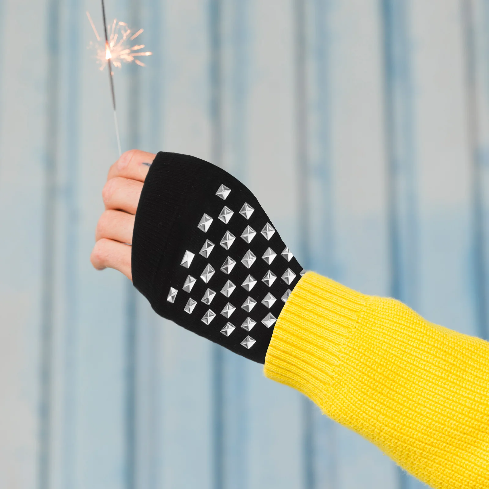 

1 Pair Student Gloves For Women Knit Half Finger Warm Fingerless Gloves Sailor Dance Pattern Stylish Rivet Design For Writing