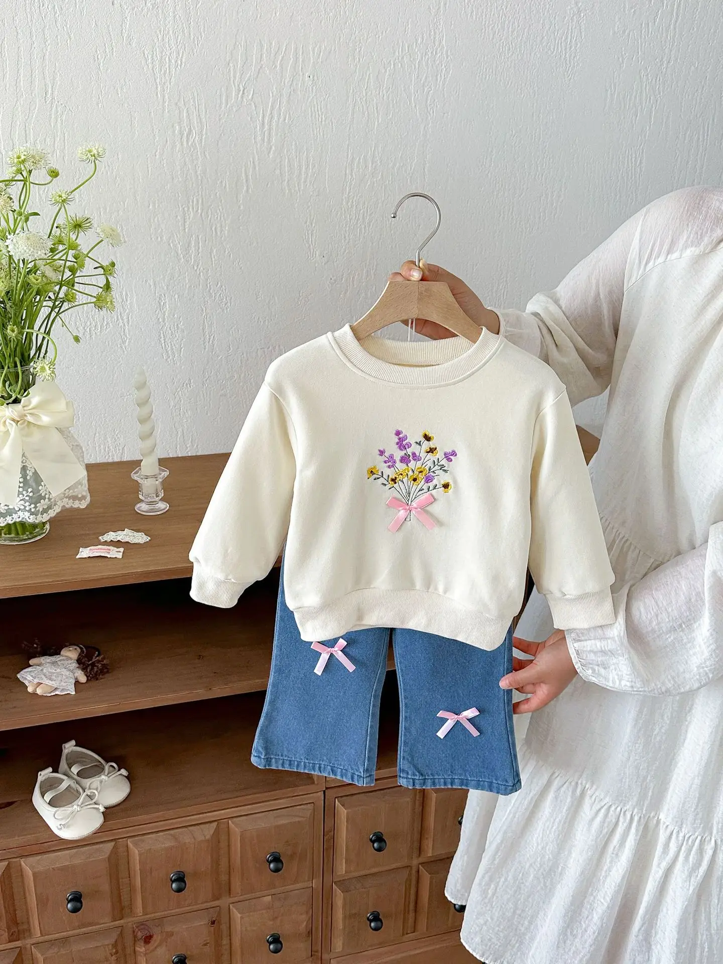 Autumn Casual Baby Clothing Sets Bow Floral Embroidery Pullover+Denim Pants 2Pcs For 6M-4Y Girls Korean Infant Suit
