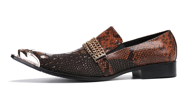 Herrenschuhe aus echtem Rindsleder mit Pythonmuster und Nadelverzierung für formelle Anlässe im Herbst, Modellausstellungen und geschäftliche Gelegenheiten. – Detail 15