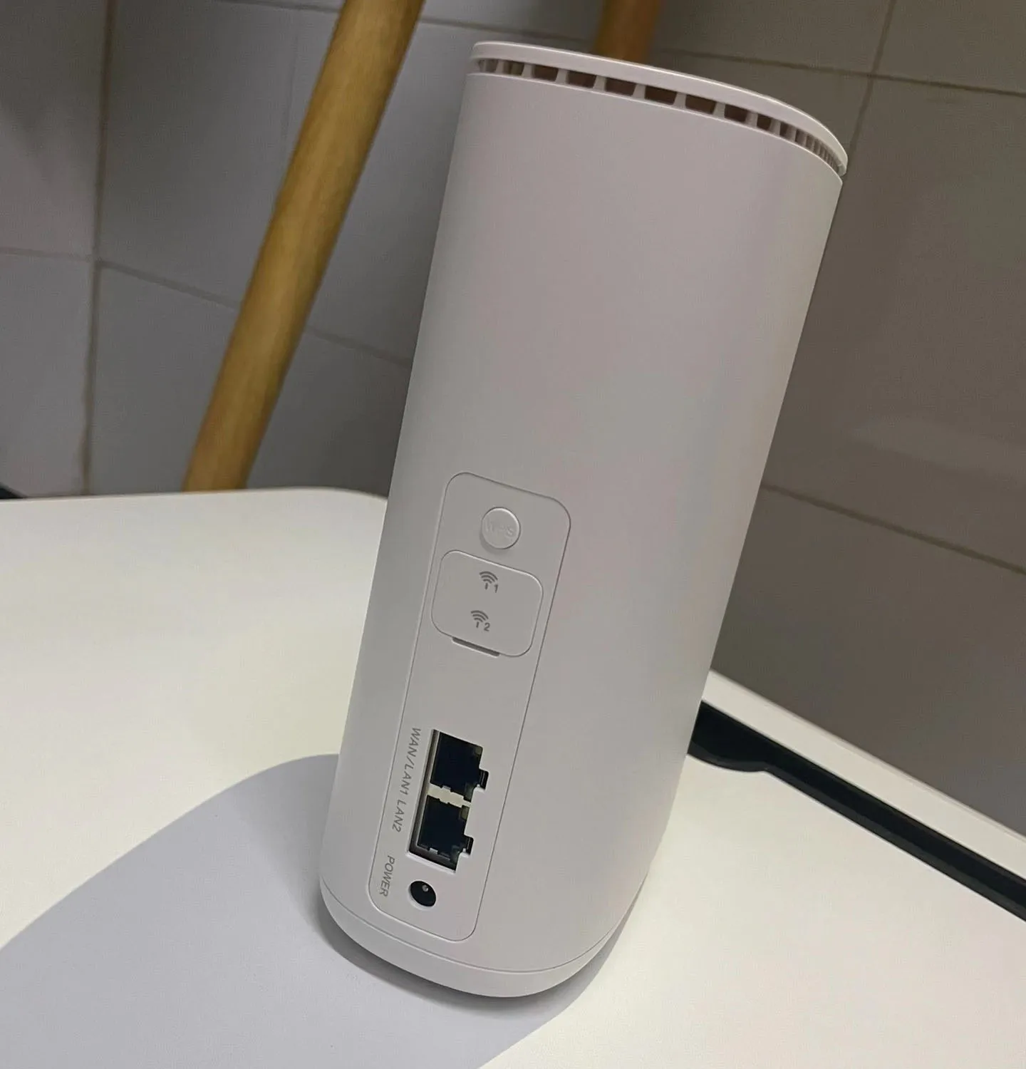 Imagem -02 - Roteador sem Fio de Banda Dupla Zte Mf289d com Cartão Sim 4g Lte Cat12 13 600mbps x Portas Gigabit Modem Doméstico Desbloqueado