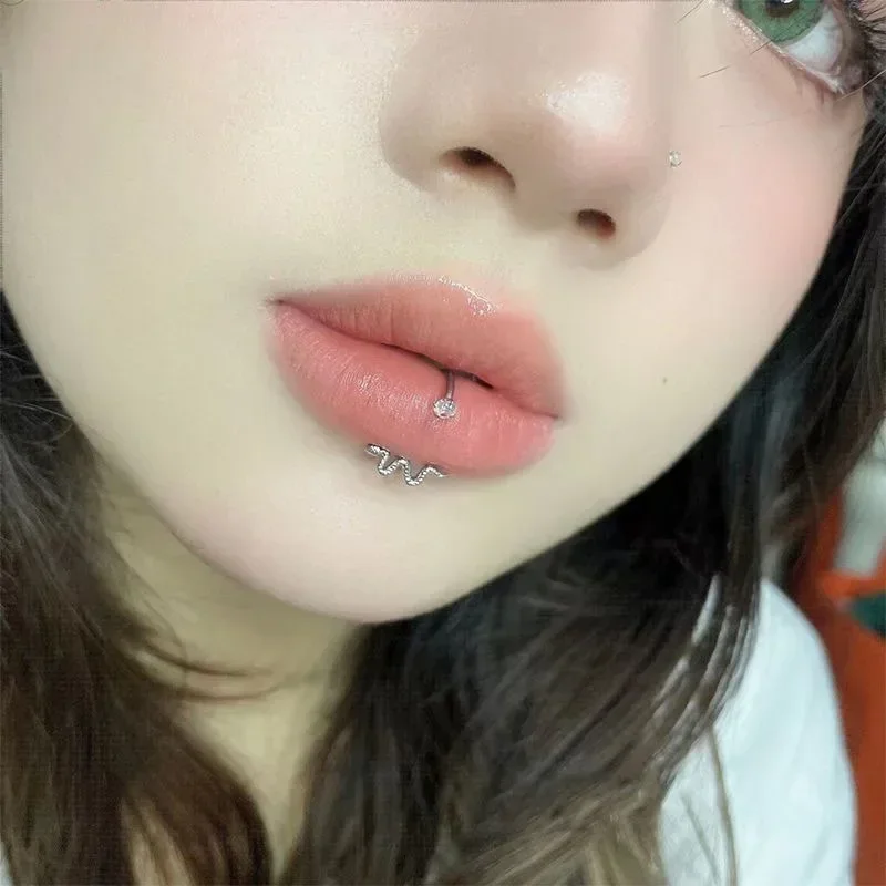 Goth Titanium Steel Lip Piercing Snake Labret Ring Dangle C Shape Helix Earring Cartilage on Ear Stud Body Piercing Jewelry