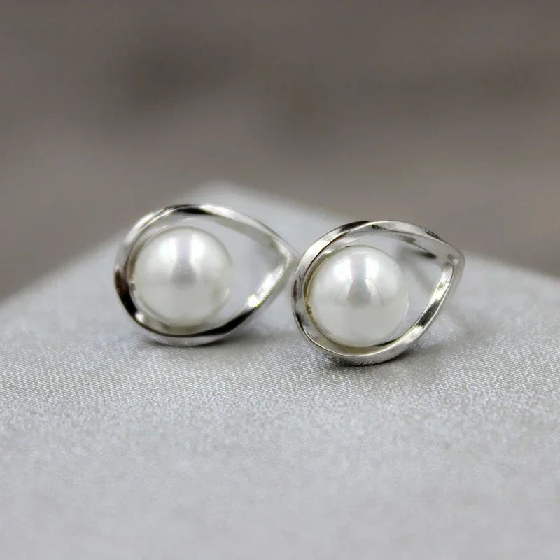 Huitan Newly Designed Imitation Pearl Earrings for Women Chic Gold/Silver Color Minimalist Jewelry Daily Wear Office Accessories