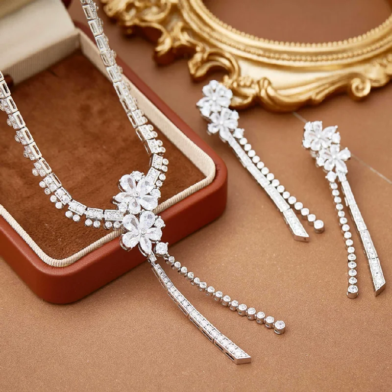 

Designer Collection Earrings Necklace Women Lady Inlay Cubic Zircon Double Flower Tassels Pendant Dinner Party Jewelry Sets