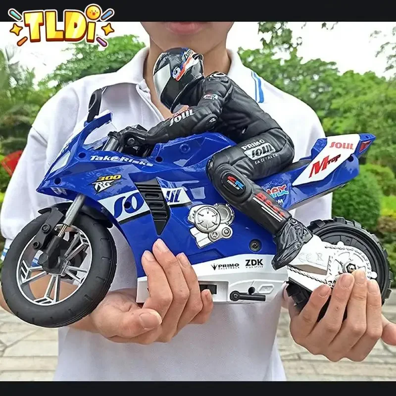 Motocykl RC w skali 1:6 i elektryczny samochód 4-kanałowy, szybki, samobalansujący się, do driftu i akrobacji, idealny prezent świąteczny dla dzieci.
