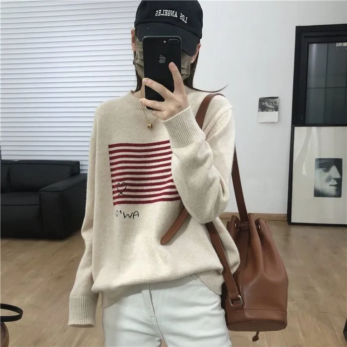 2022 new autumn and winter leisure 100% woolen sweater women\'s creative embroidery O-neck 100% woolen Pullover women\'s loose fas