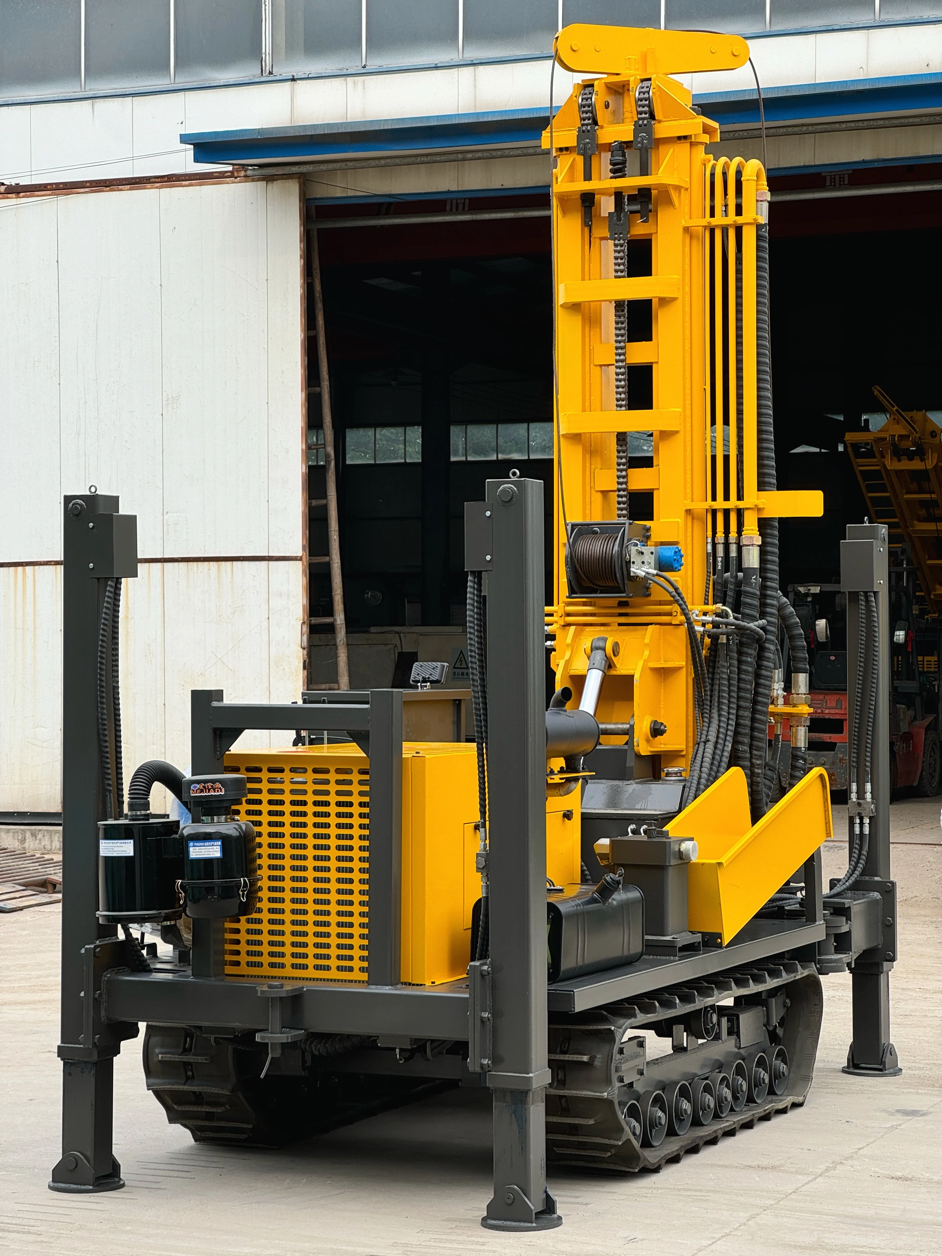 다목적 맞춤형 유압 크롤러 시추 장비 200m 깊이의 수중 우물 적용