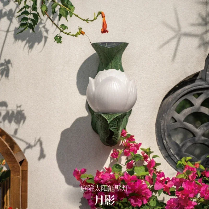 Chinese Courtyard Wall Lamp Solar Garden Villa Door Post Lamp Outdoor Waterproof