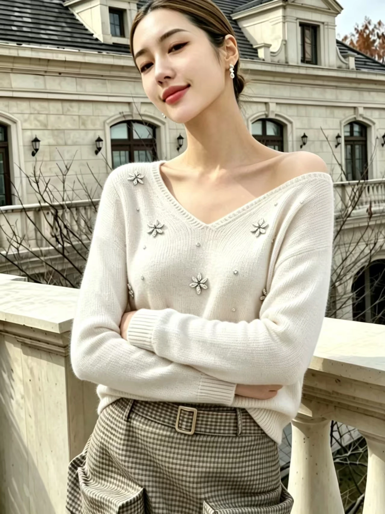 Real Photo Hand Embroidery Diamonds V-neck Slim Fit Sweater Women's Autumn Spring Knitwear Pullover Jumper Pull Femme