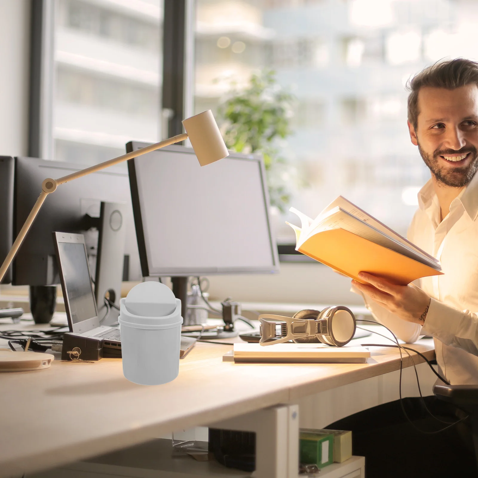 

2L Mini Trash Can Compact Plastic Desktop Waste Bin Small Garbage Can For Office Bedroom Kitchen Tabletop Use Modern Little